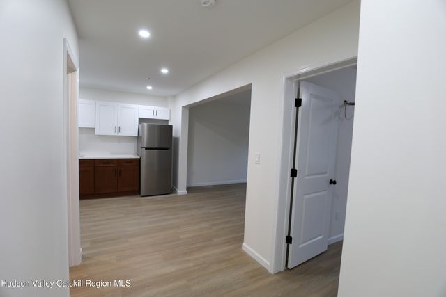 188 Broadway 2c, Port Ewen, NY 12466