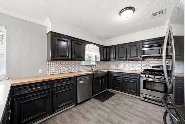 11102 Endicott Lane, Houston, TX 77035