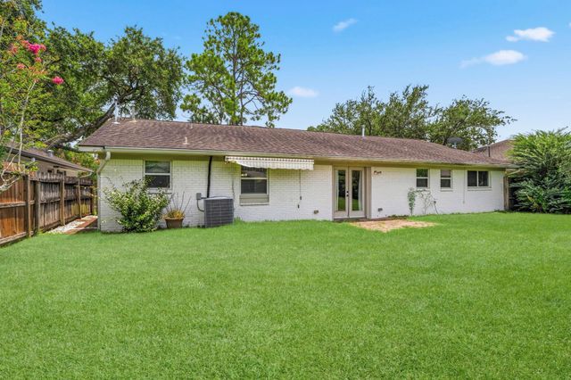 11102 Endicott Lane, Houston, TX 77035