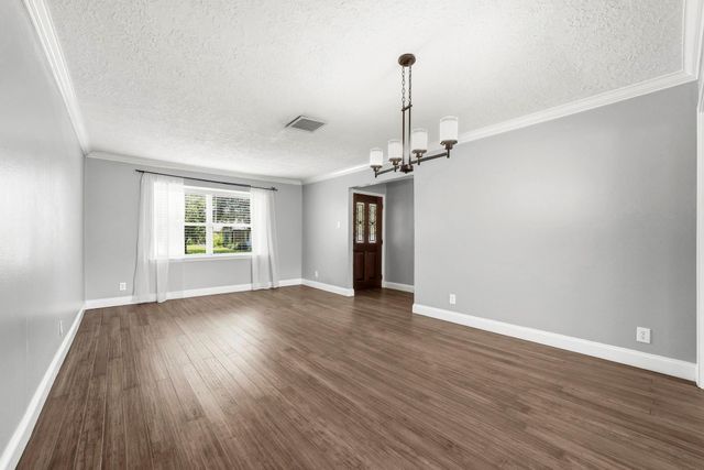 11102 Endicott Lane, Houston, TX 77035