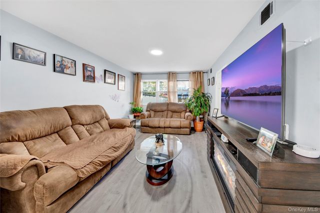 437 Torry Avenue, Bronx, NY 10473