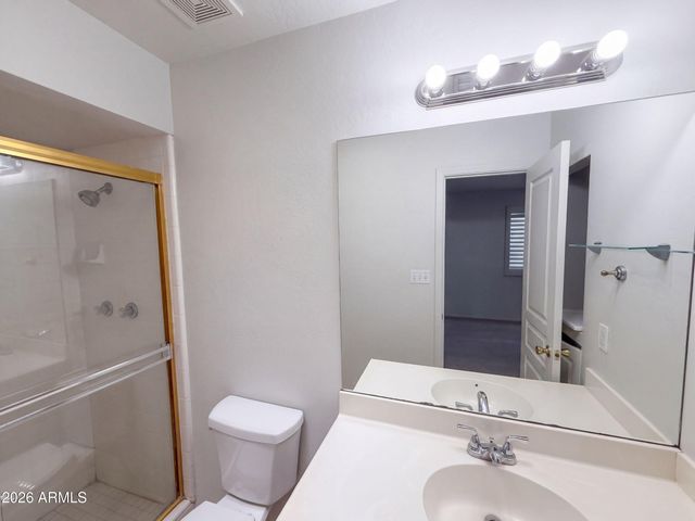 6339 W MONTEROSA Street, Phoenix, AZ 85033
