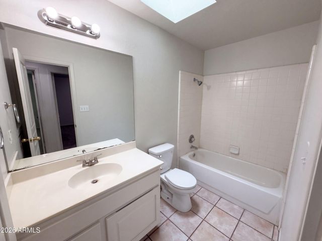 6339 W MONTEROSA Street, Phoenix, AZ 85033