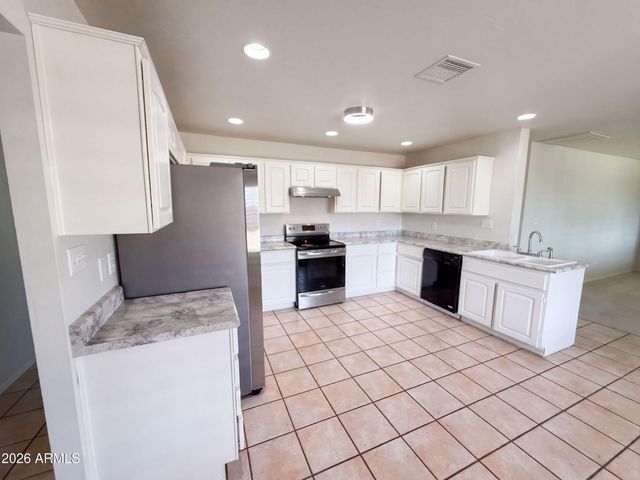 6339 W MONTEROSA Street, Phoenix, AZ 85033