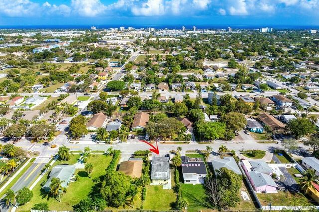 114 SW 9th Avenue, Delray Beach, FL 33444