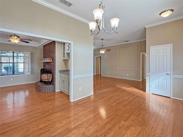 5502 Bradley Court, Arlington, TX 76017