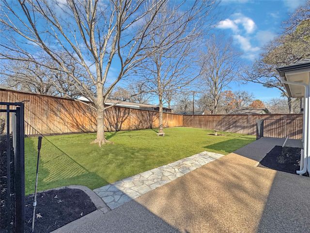 5502 Bradley Court, Arlington, TX 76017