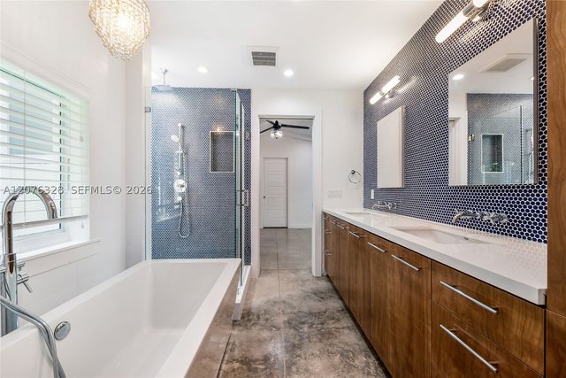 100 Sarto Ave, Coral Gables, FL 33134
