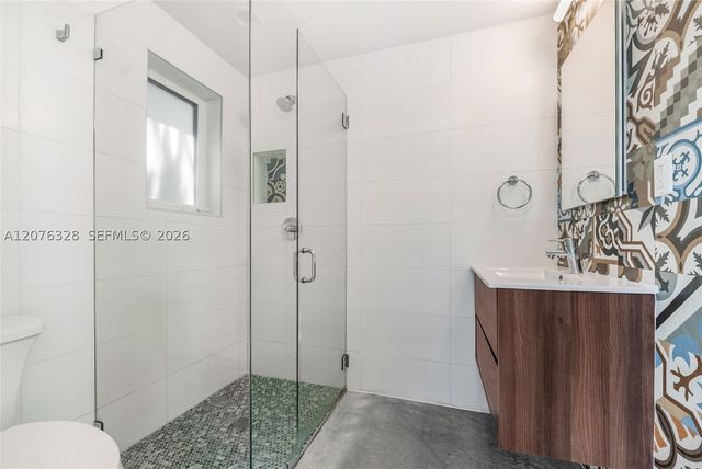 100 Sarto Ave, Coral Gables, FL 33134