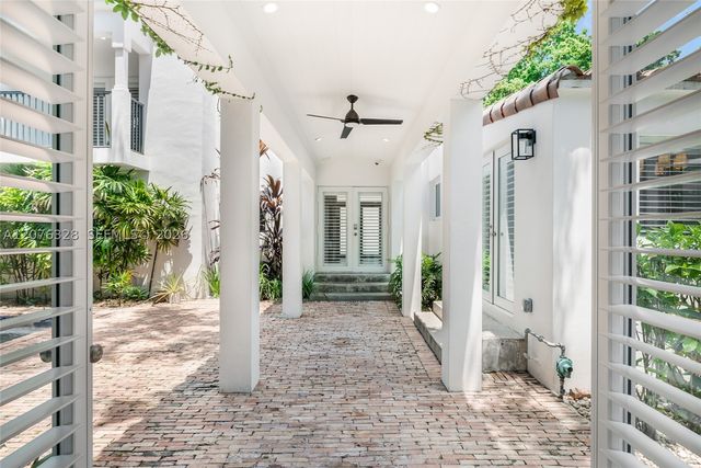 100 Sarto Ave, Coral Gables, FL 33134