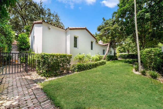 100 Sarto Ave, Coral Gables, FL 33134