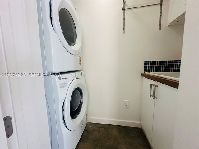 100 Sarto Ave, Coral Gables, FL 33134