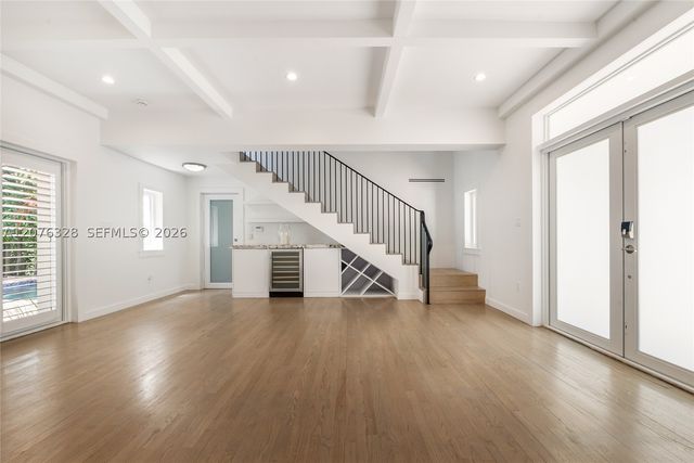 100 Sarto Ave, Coral Gables, FL 33134