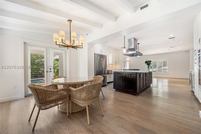 100 Sarto Ave, Coral Gables, FL 33134