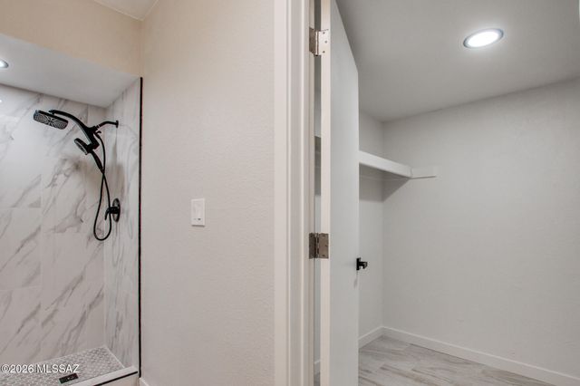 121 W Vista Grande Drive, Tucson, AZ 85704