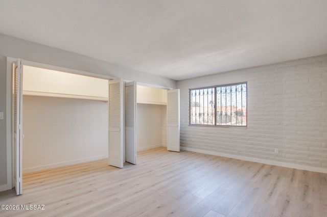 121 W Vista Grande Drive, Tucson, AZ 85704