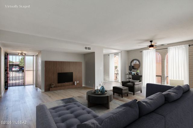 121 W Vista Grande Drive, Tucson, AZ 85704