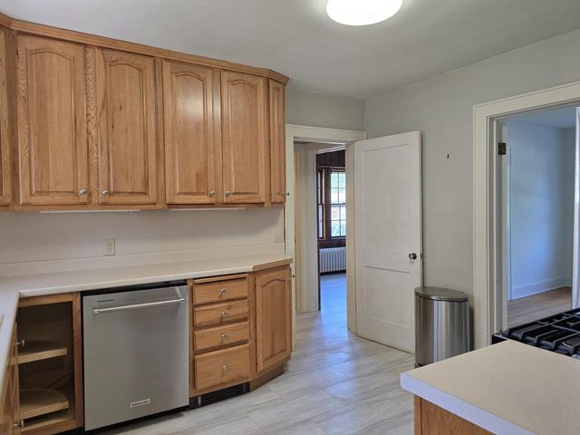 1495 Williston Road, South Burlington, VT 05403