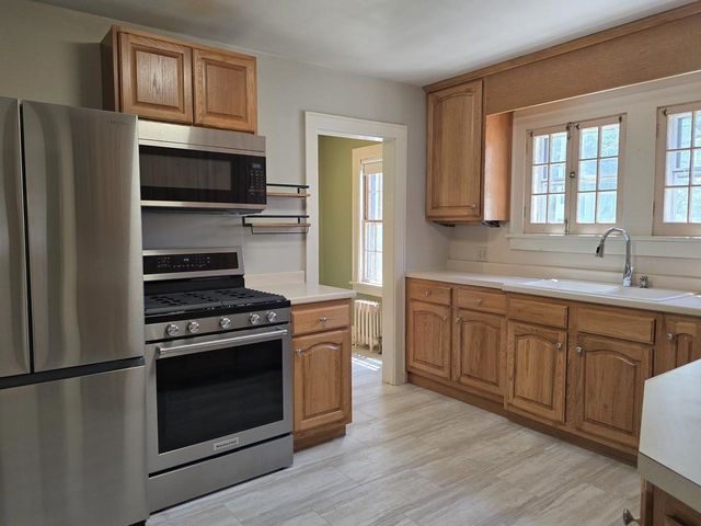 1495 Williston Road, South Burlington, VT 05403