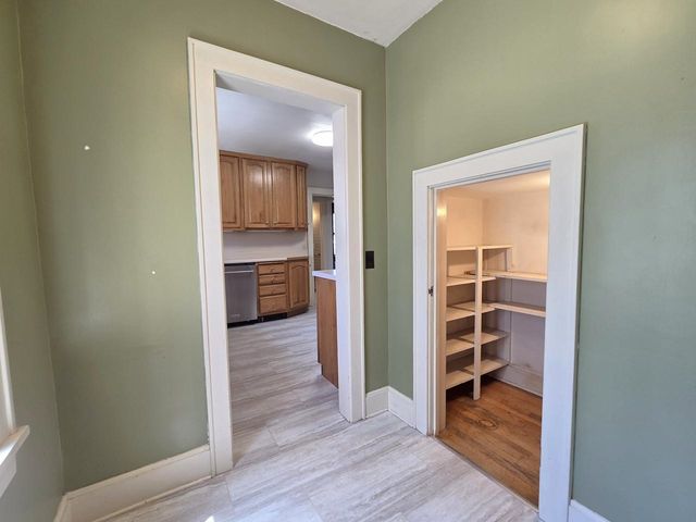 1495 Williston Road, South Burlington, VT 05403