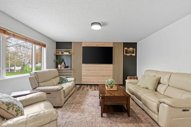 224 Cherrywood Avenue NW, Saint Michael, MN 55376