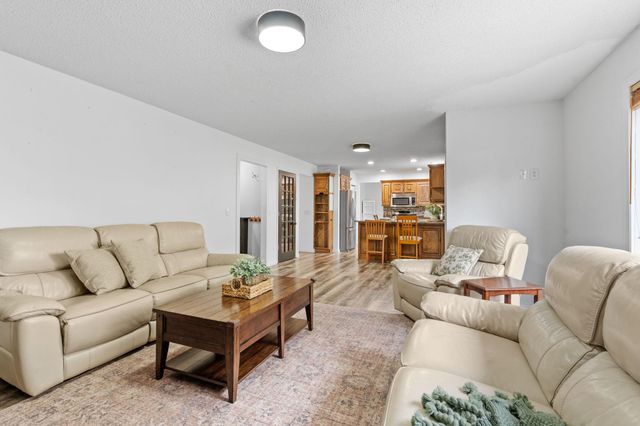 224 Cherrywood Avenue NW, Saint Michael, MN 55376