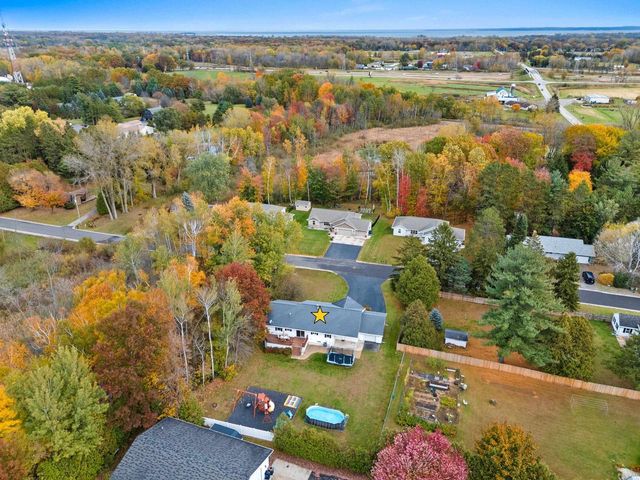 2909 OVERLOOK COURT, Green Bay, WI 54313