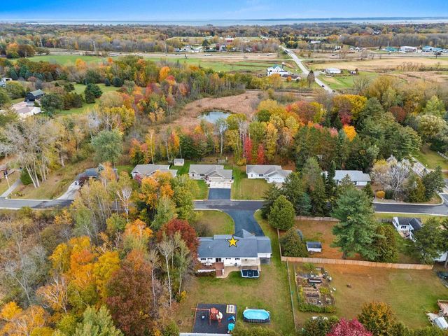 2909 OVERLOOK COURT, Green Bay, WI 54313