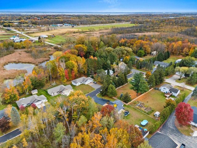 2909 OVERLOOK COURT, Green Bay, WI 54313