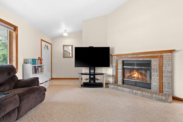 2909 OVERLOOK COURT, Green Bay, WI 54313