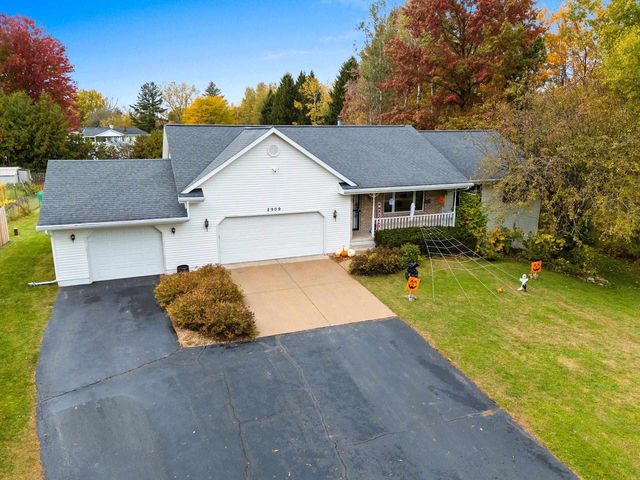 2909 OVERLOOK COURT, Green Bay, WI 54313