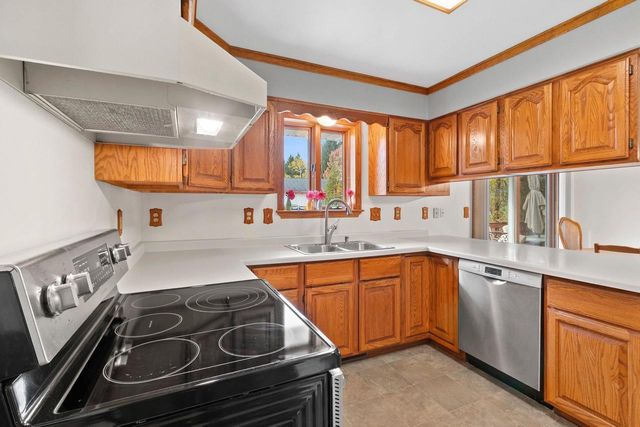 2909 OVERLOOK COURT, Green Bay, WI 54313