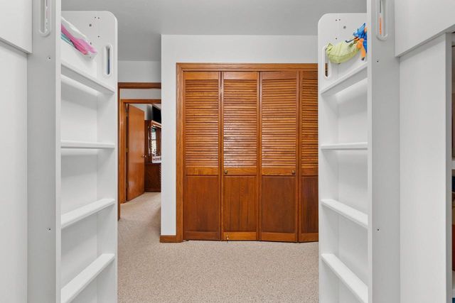 2909 OVERLOOK COURT, Green Bay, WI 54313