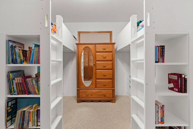 2909 OVERLOOK COURT, Green Bay, WI 54313