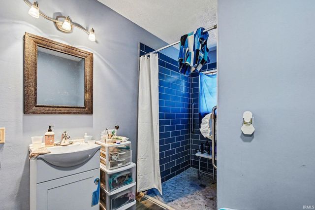 51170 Whitewater Lane, South Bend, IN 46628