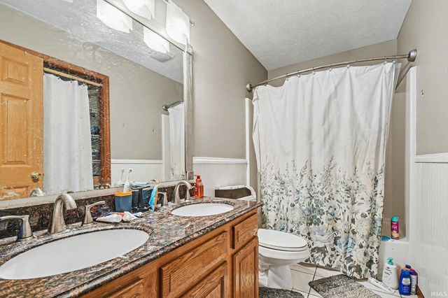 51170 Whitewater Lane, South Bend, IN 46628