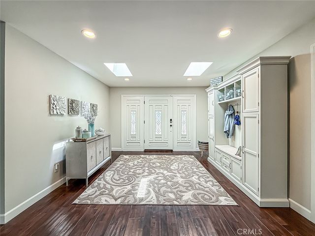 23433 Hatteras, Woodland Hills, CA 91367