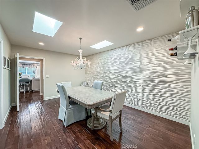 23433 Hatteras, Woodland Hills, CA 91367