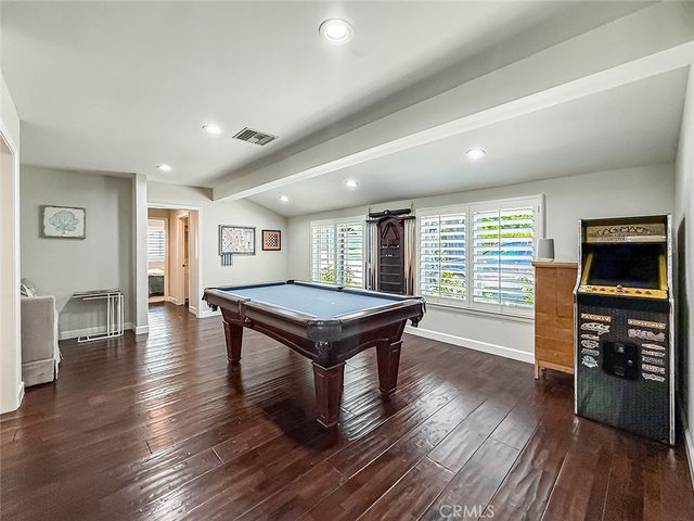 23433 Hatteras, Woodland Hills, CA 91367