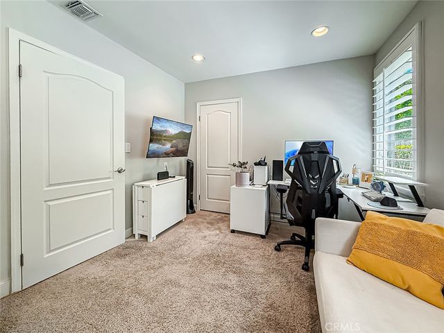 23433 Hatteras, Woodland Hills, CA 91367