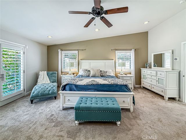 23433 Hatteras, Woodland Hills, CA 91367
