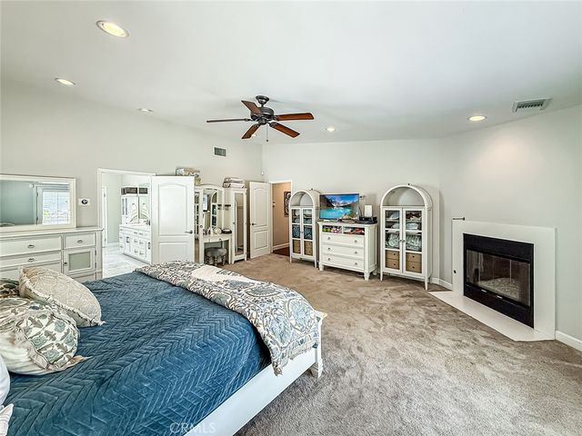 23433 Hatteras, Woodland Hills, CA 91367