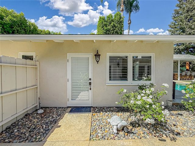 23433 Hatteras, Woodland Hills, CA 91367