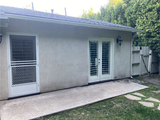 23433 Hatteras, Woodland Hills, CA 91367