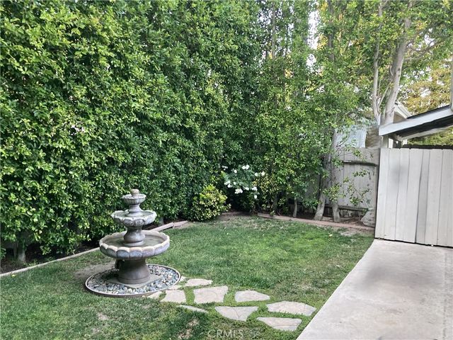 23433 Hatteras, Woodland Hills, CA 91367