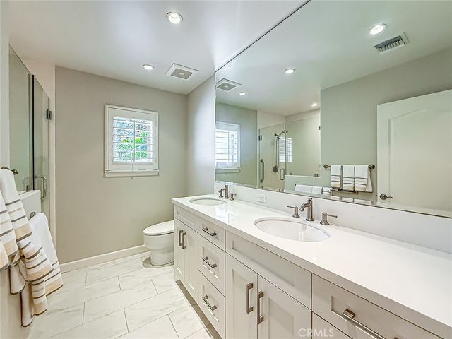 23433 Hatteras, Woodland Hills, CA 91367