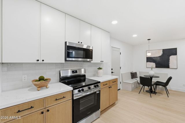 2323 E EVANS Drive, Phoenix, AZ 85022