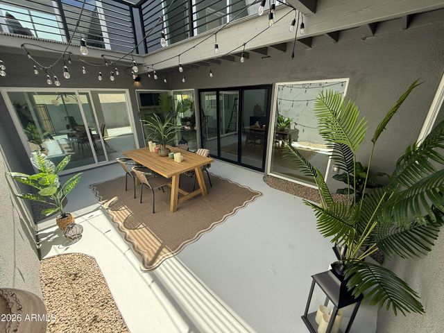 2323 E EVANS Drive, Phoenix, AZ 85022