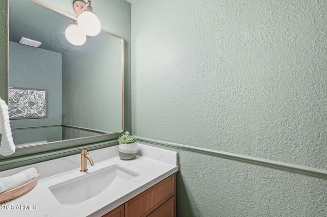 2323 E EVANS Drive, Phoenix, AZ 85022