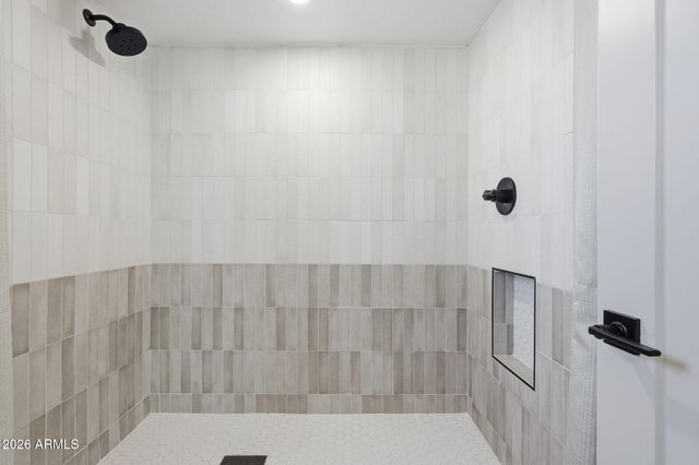 2323 E EVANS Drive, Phoenix, AZ 85022